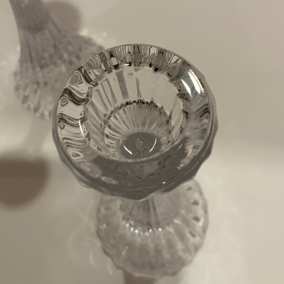 Park Lane A pair of crystal candle sticks. - Picture 6 of 15